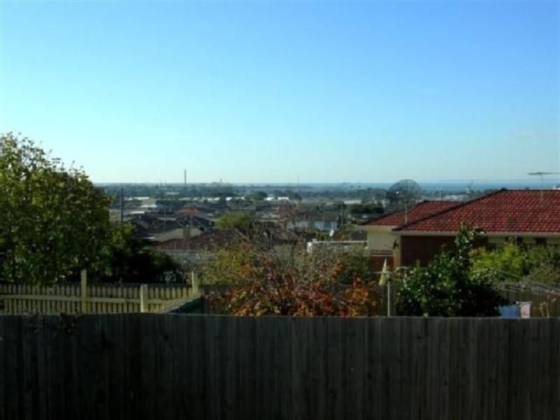 8 Fairy Street, Bell Post Hill VIC 3215