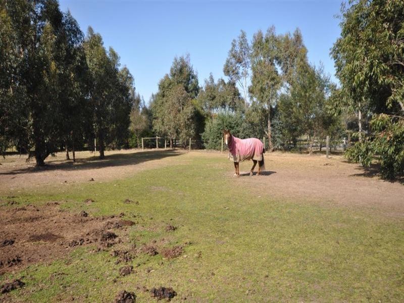 112 Tolloora Way, Batesford VIC 3221