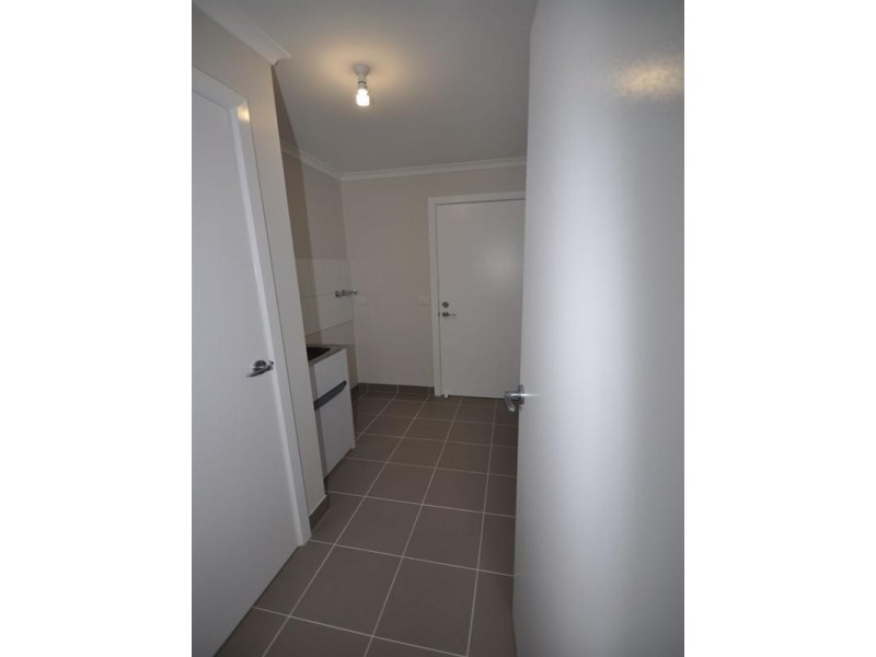 Unit 2, 15 Burnside Road, Bannockburn VIC 3331