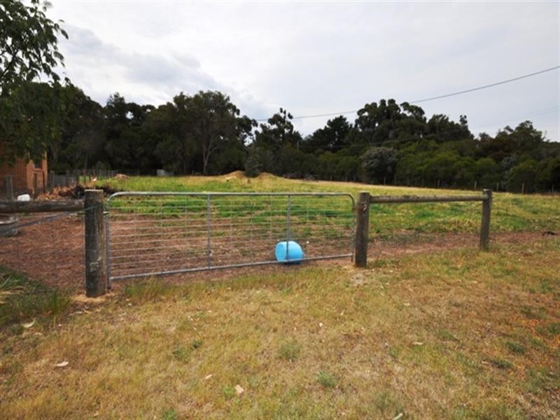 CA 9 and 10 Ferrars Road, Rokewood VIC 3330