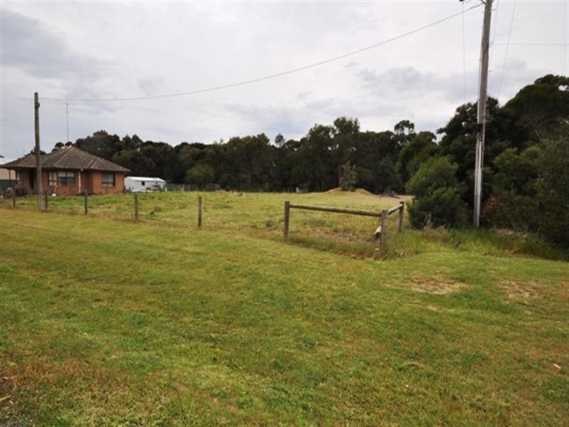 CA 9 and 10 Ferrars Road, Rokewood VIC 3330