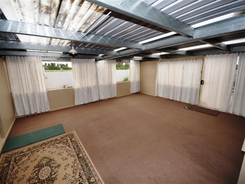 6 Donaldson Road, Lethbridge VIC 3332