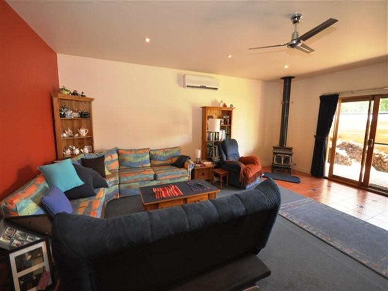 16 Sutherland Street, Meredith VIC 3333