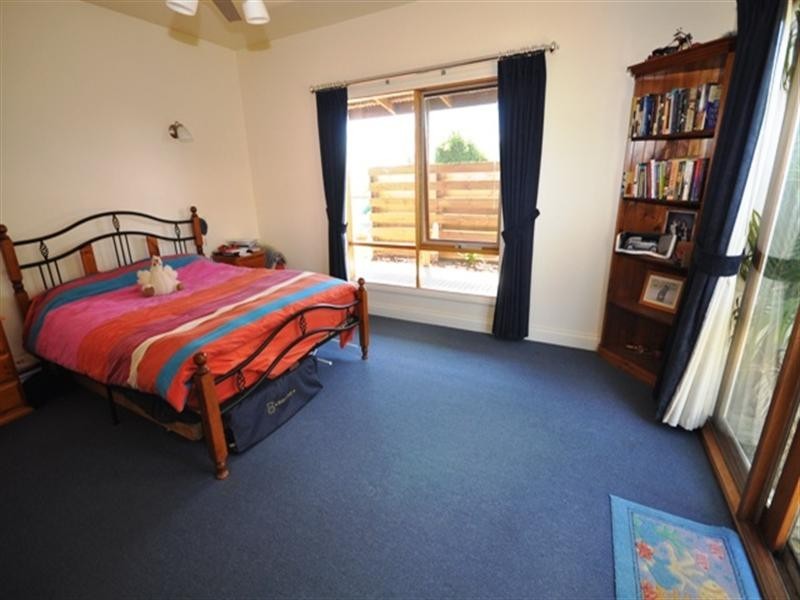 16 Sutherland Street, Meredith VIC 3333