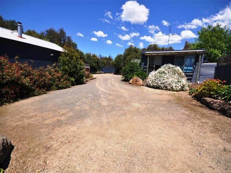 16 Sutherland Street, Meredith VIC 3333