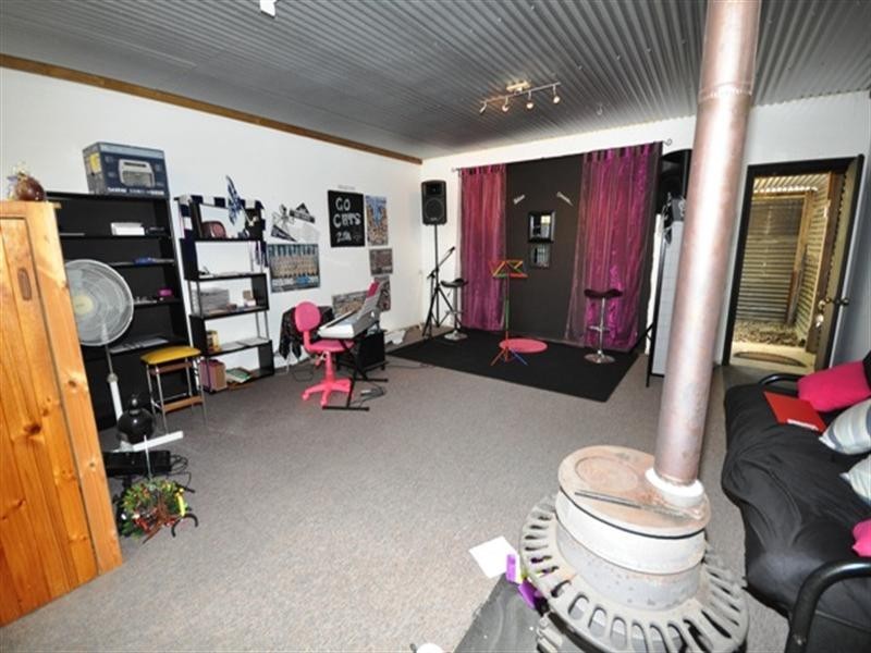 16 Sutherland Street, Meredith VIC 3333