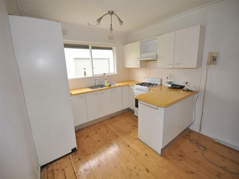 92 Neil Street, Bell Post Hill VIC 3215