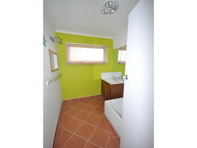 92 Neil Street, Bell Post Hill VIC 3215