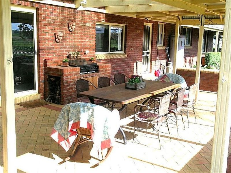 15 Somerset Court, Bannockburn VIC 3331