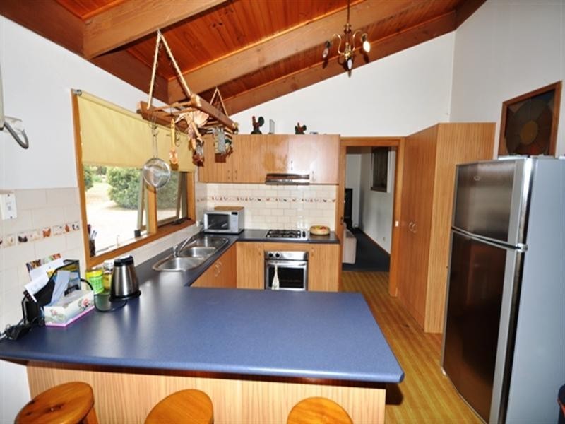 6 Kings Court, Teesdale VIC 3328