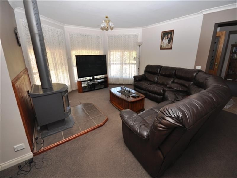 81 Inverlochy, Bannockburn VIC 3331