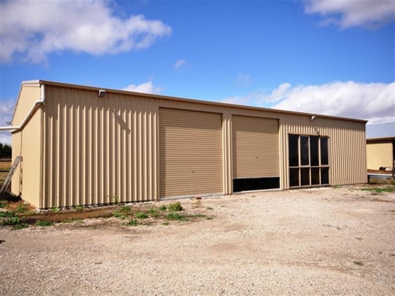 100 Phillips Lane, Winchelsea VIC 3241