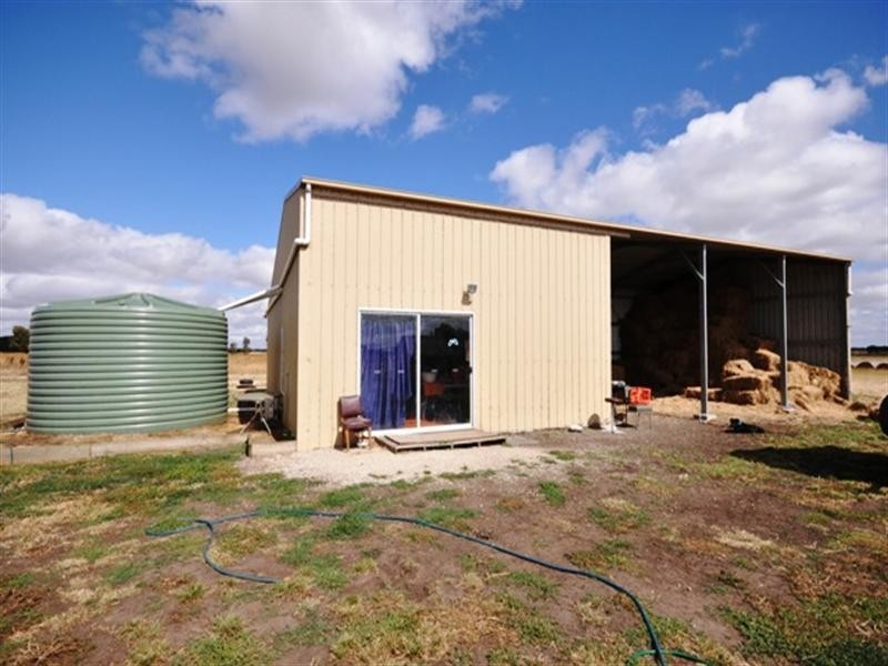 100 Phillips Lane, Winchelsea VIC 3241