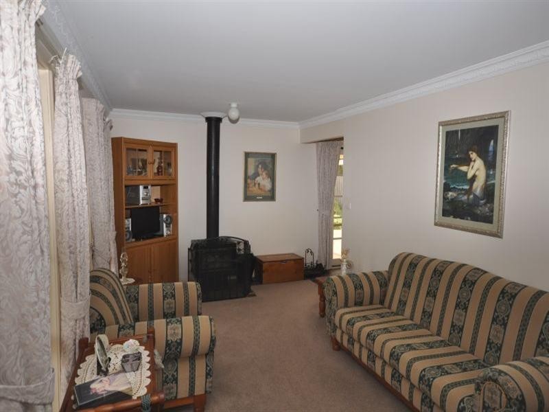 17 Cubbitt Street, Lethbridge VIC 3332