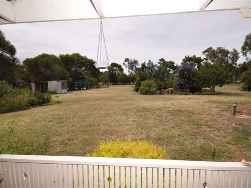 17 Cubbitt Street, Lethbridge VIC 3332