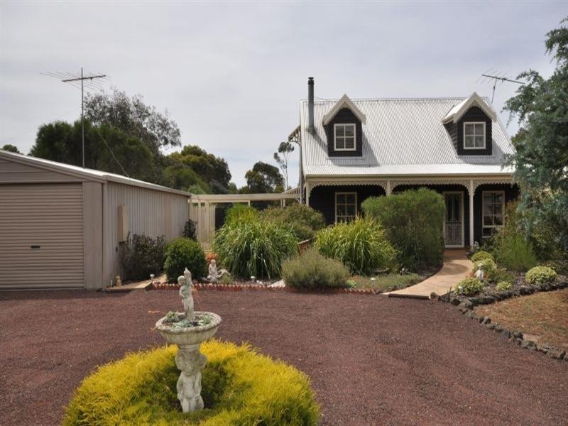 17 Cubbitt Street, Lethbridge VIC 3332