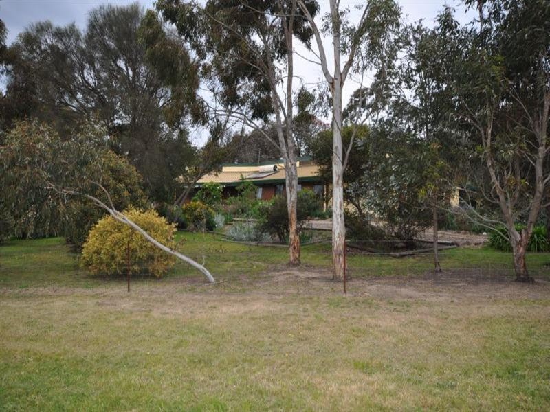 24 Learmonth Street, Teesdale VIC 3328