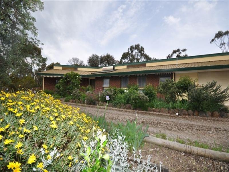 24 Learmonth Street, Teesdale VIC 3328