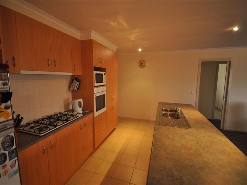 43 Noyes Road, Lethbridge VIC 3332