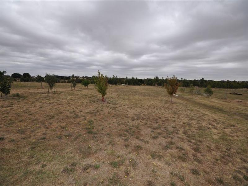 43 Noyes Road, Lethbridge VIC 3332