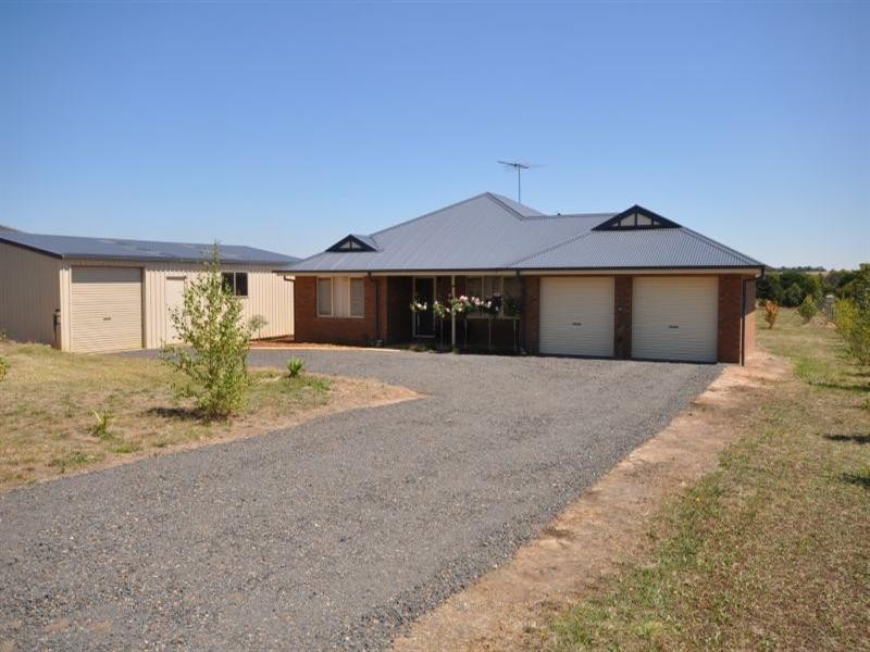 43 Noyes Road, Lethbridge VIC 3332