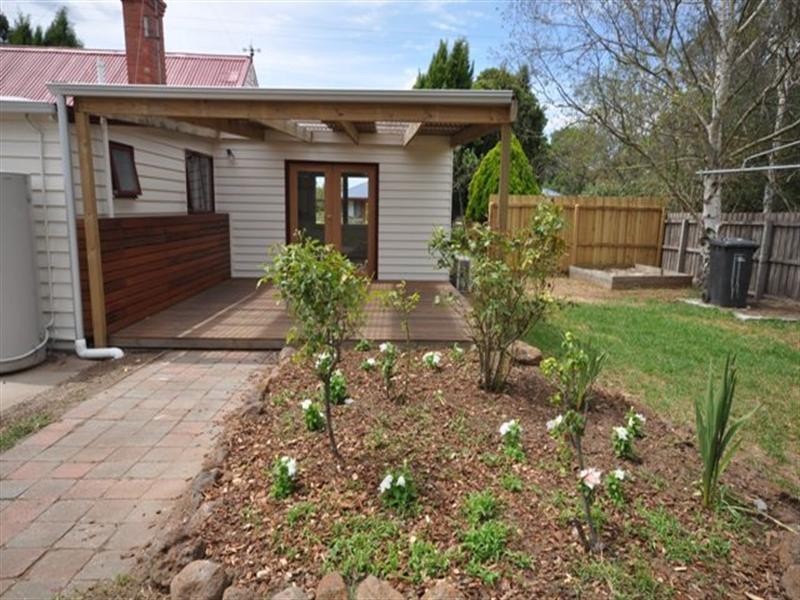 16 Dundas Street, Inverleigh VIC 3321