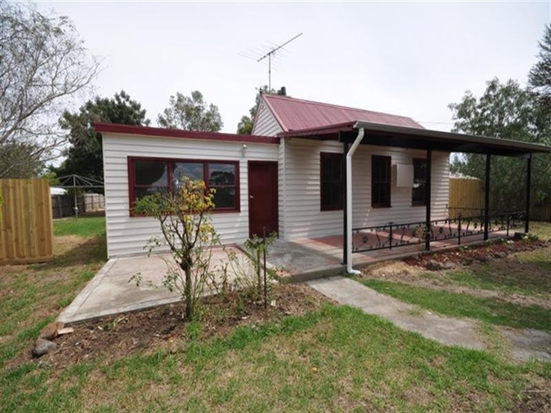 16 Dundas Street, Inverleigh VIC 3321