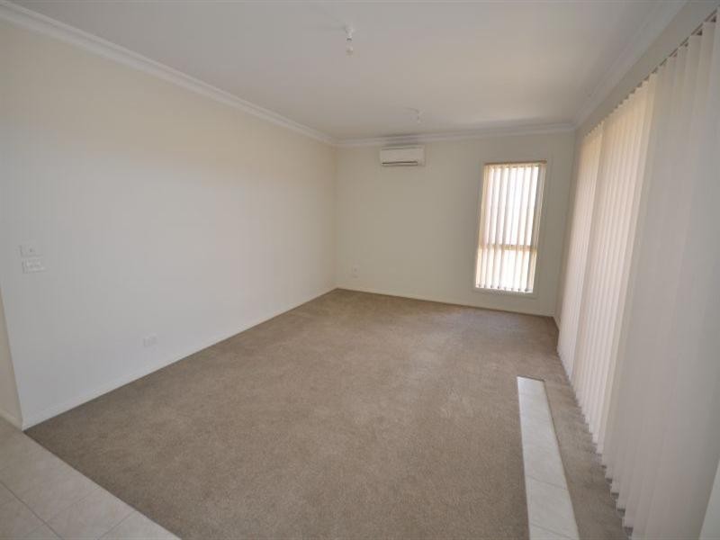 Unit 2/33 Dardel Drive, Bannockburn VIC 3331