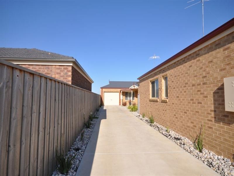 Unit 2/33 Dardel Drive, Bannockburn VIC 3331