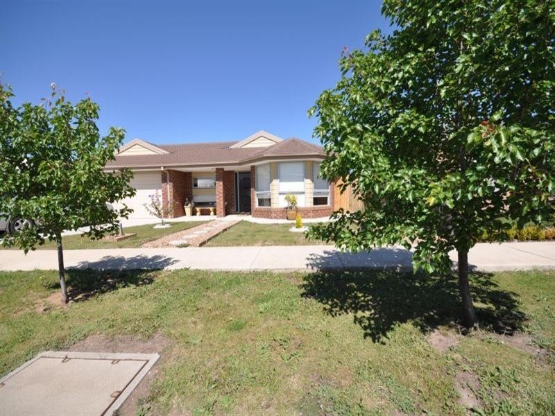 17 Dardel Drive, Bannockburn VIC 3331