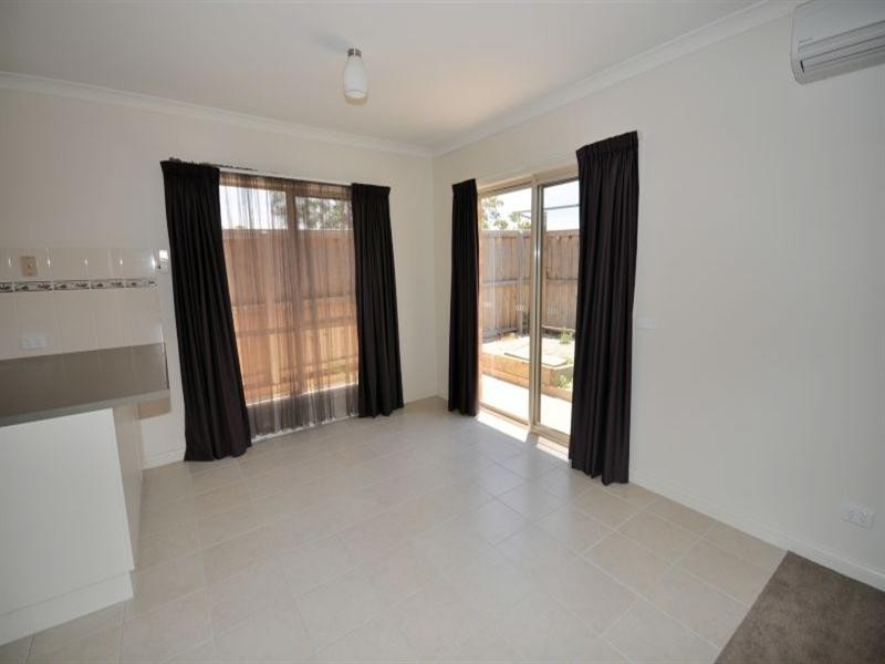 Unit 8/25 Burnside Road, Bannockburn VIC 3331