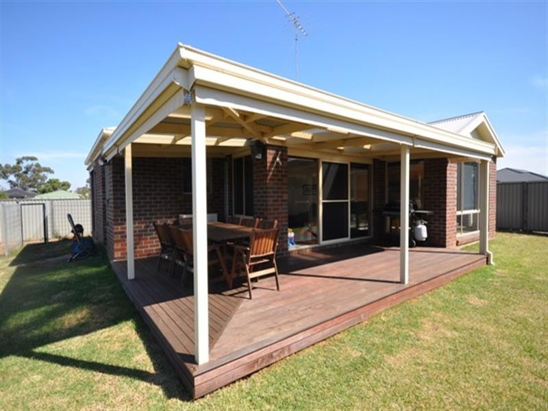 52 Dalcruin Drive, Bannockburn VIC 3331