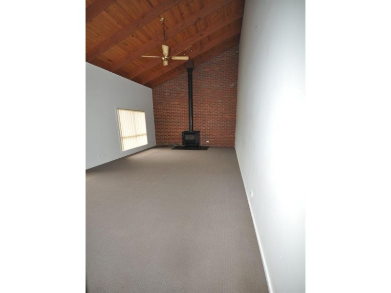 71 Earl Crescent, Bannockburn VIC 3331