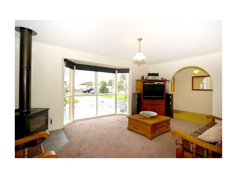 8 Moore Street, Bannockburn VIC 3331