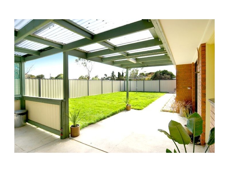 8 Moore Street, Bannockburn VIC 3331