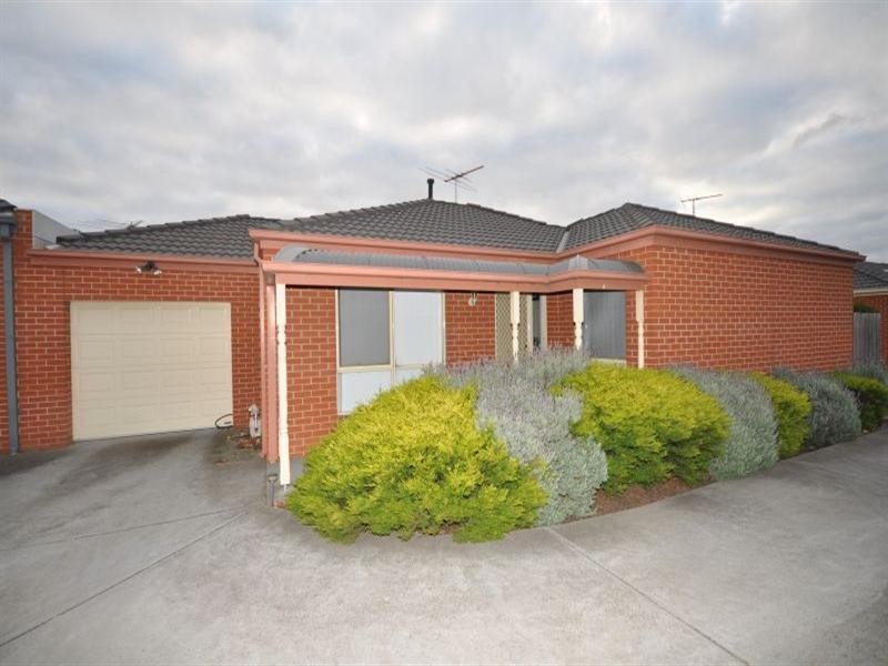 2/390 Autumn Street, Herne Hill VIC 3218