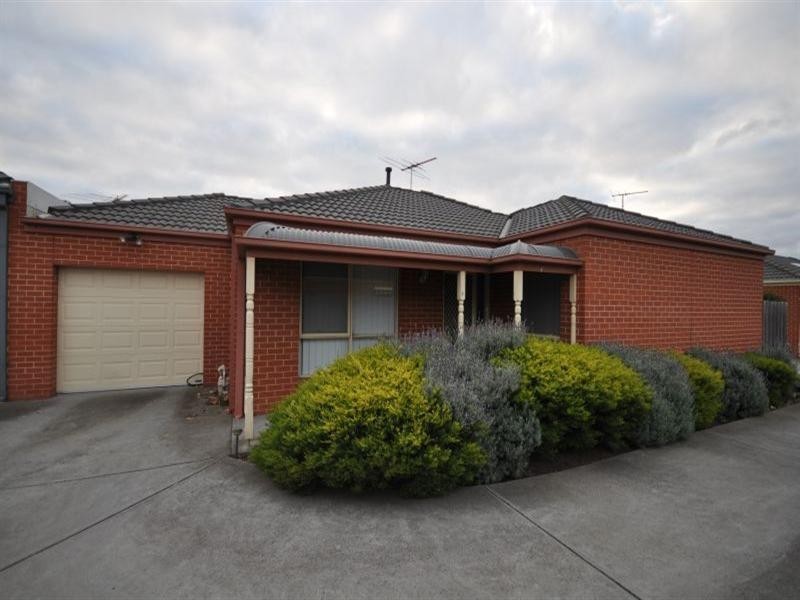 2/390 Autumn Street, Herne Hill VIC 3218