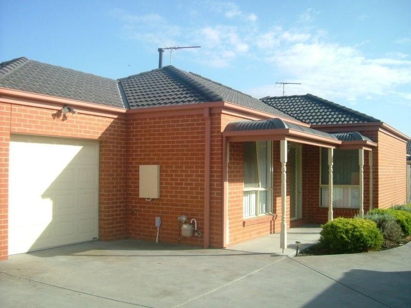 2/390 Autumn Street, Herne Hill VIC 3218