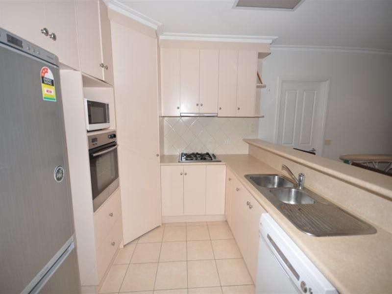 2/390 Autumn Street, Herne Hill VIC 3218