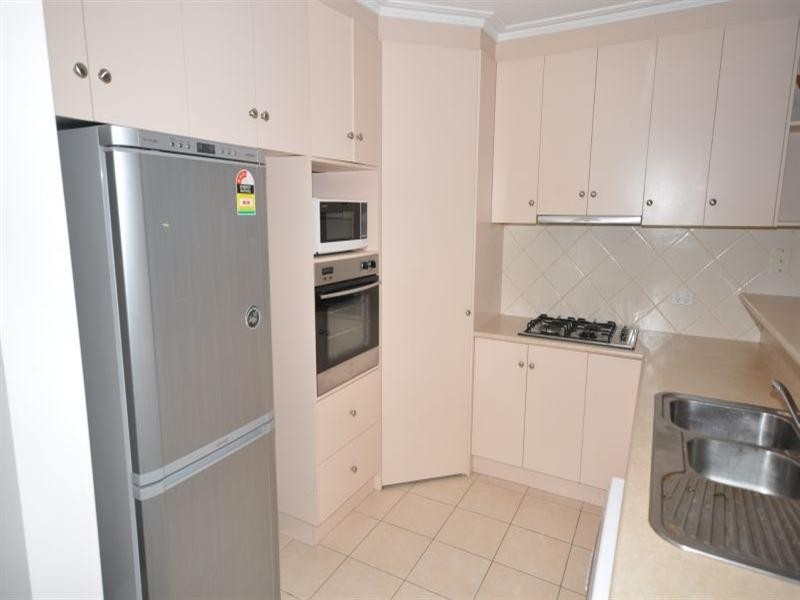 2/390 Autumn Street, Herne Hill VIC 3218