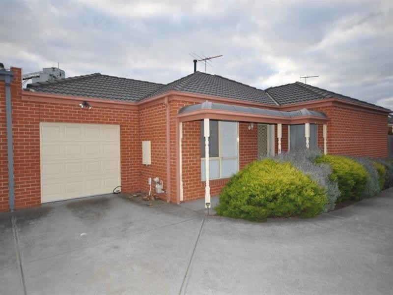 2/390 Autumn Street, Herne Hill VIC 3218
