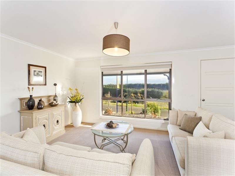 18 Rosemond Way, Bannockburn VIC 3331