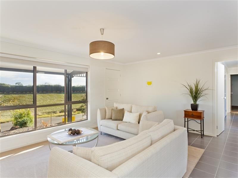 18 Rosemond Way, Bannockburn VIC 3331