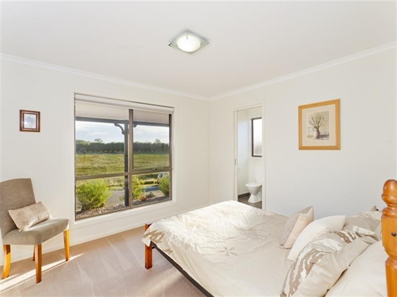 18 Rosemond Way, Bannockburn VIC 3331