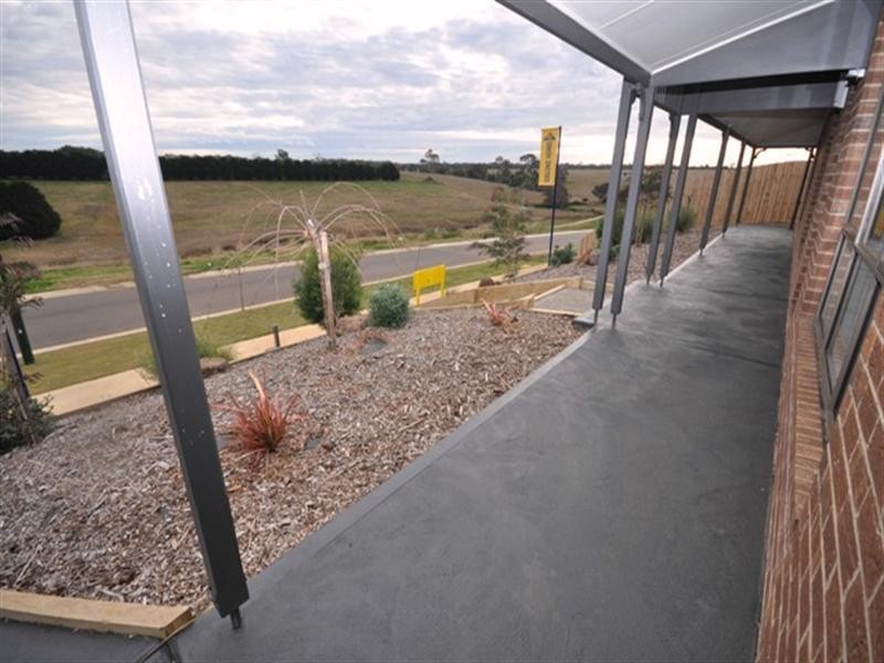 18 Rosemond Way, Bannockburn VIC 3331