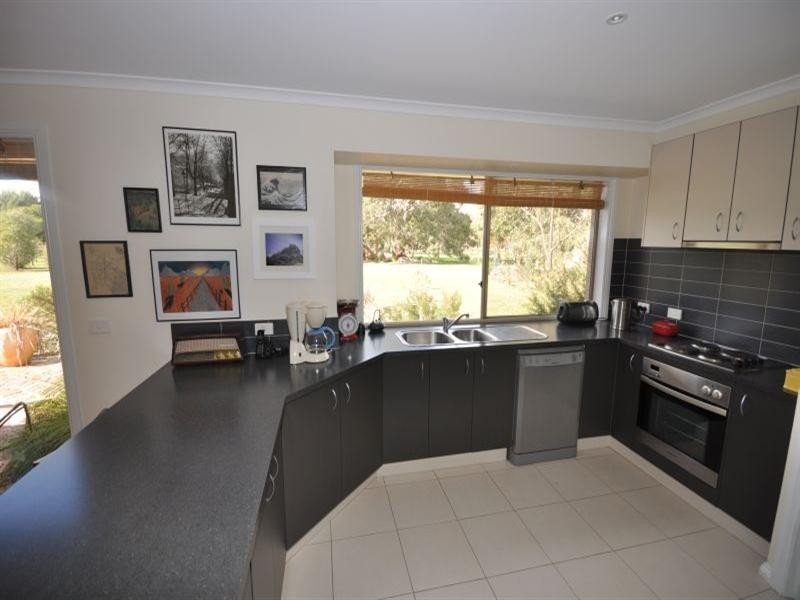 21 Tulla Drive, Teesdale VIC 3328