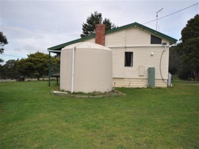 33 McKays Lane, Dereel VIC 3352