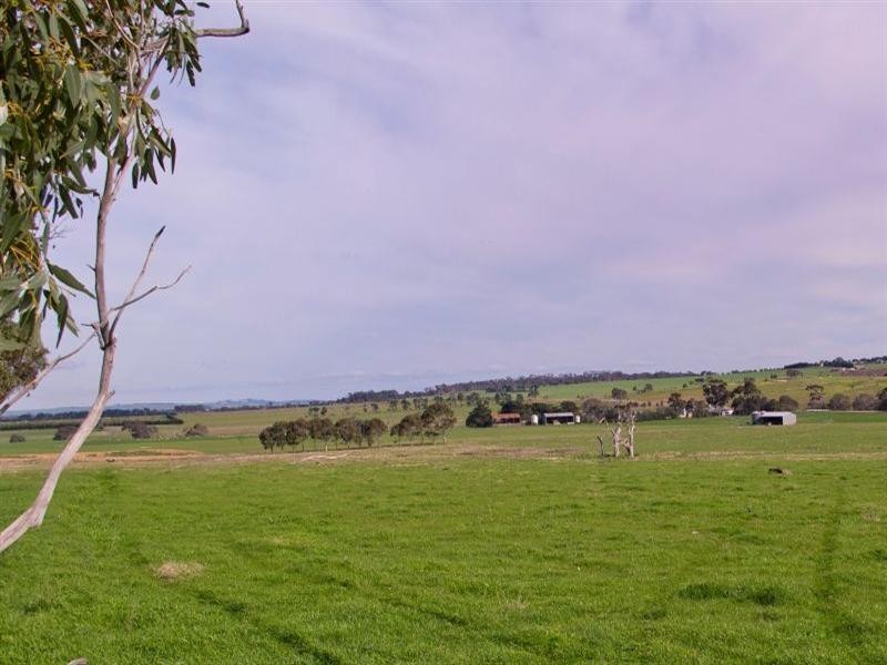 200 Sharkeys Road, Sutherlands Creek VIC 3331