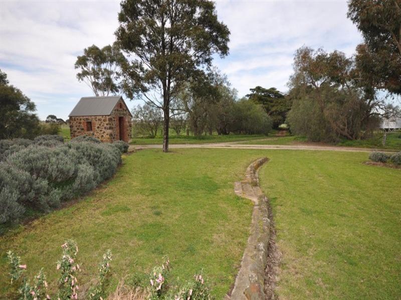 200 Sharkeys Road, Sutherlands Creek VIC 3331