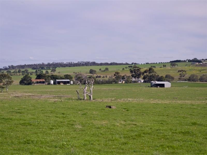 200 Sharkeys Road, Sutherlands Creek VIC 3331